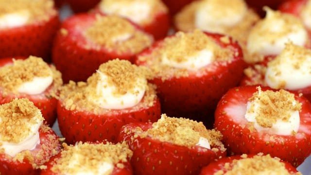 Mini strawberry cheesecakes for a quick school bake sale