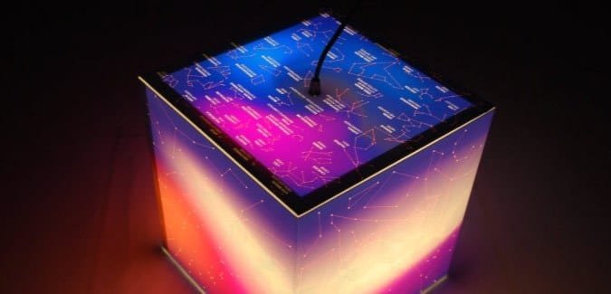 UNIQCUBE: A lamp for learning star constellations